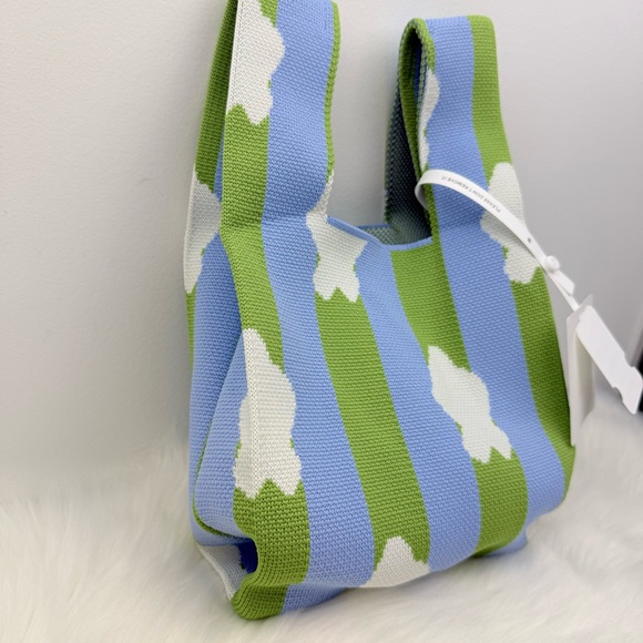 NWT Green Blue Strip Compact Stylish Essentials Handheld Bag - Picture 6 of 8